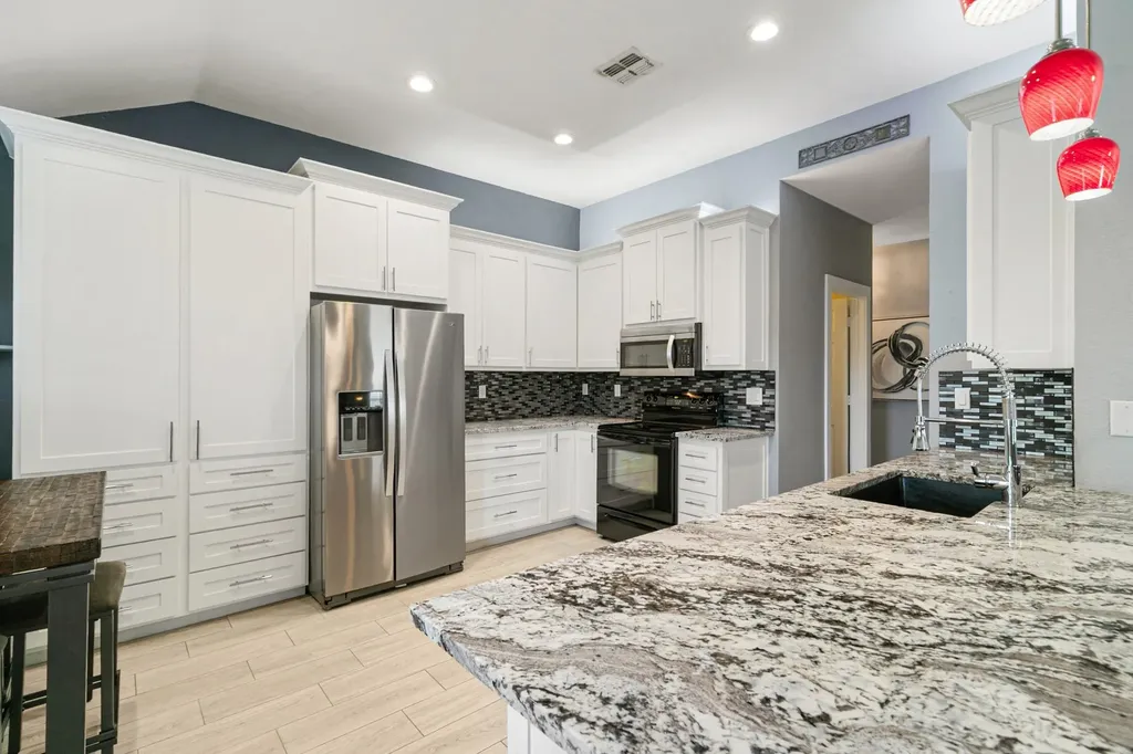 5933 Fox Drive The Colony TX 75056
