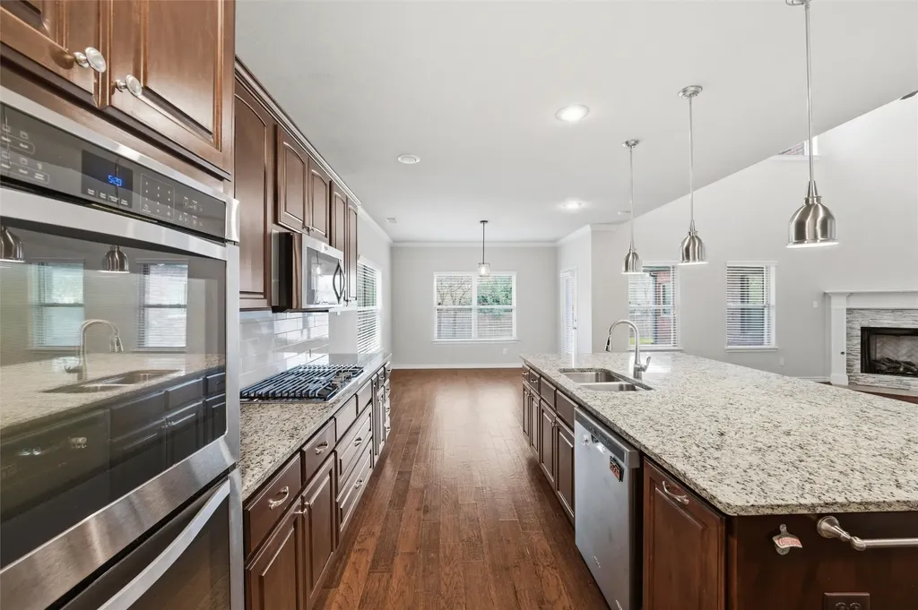 420 Prairie Run Aledo TX 76008