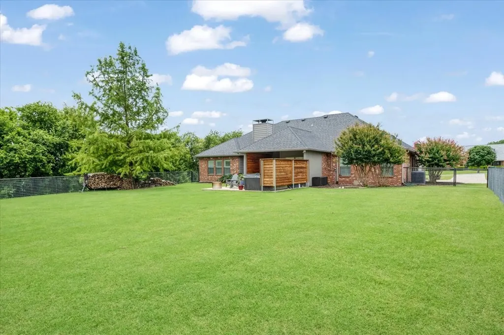 146 Derby Drive Van Alstyne TX 75495