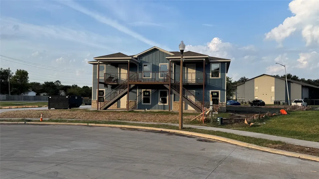 3013 Grey Wolf Circle Denton TX 76209