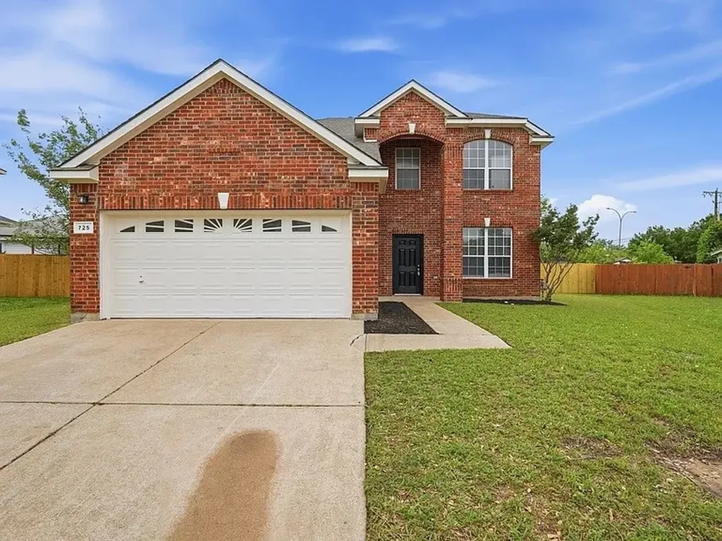 725 Parkford Lane Arlington TX 76001