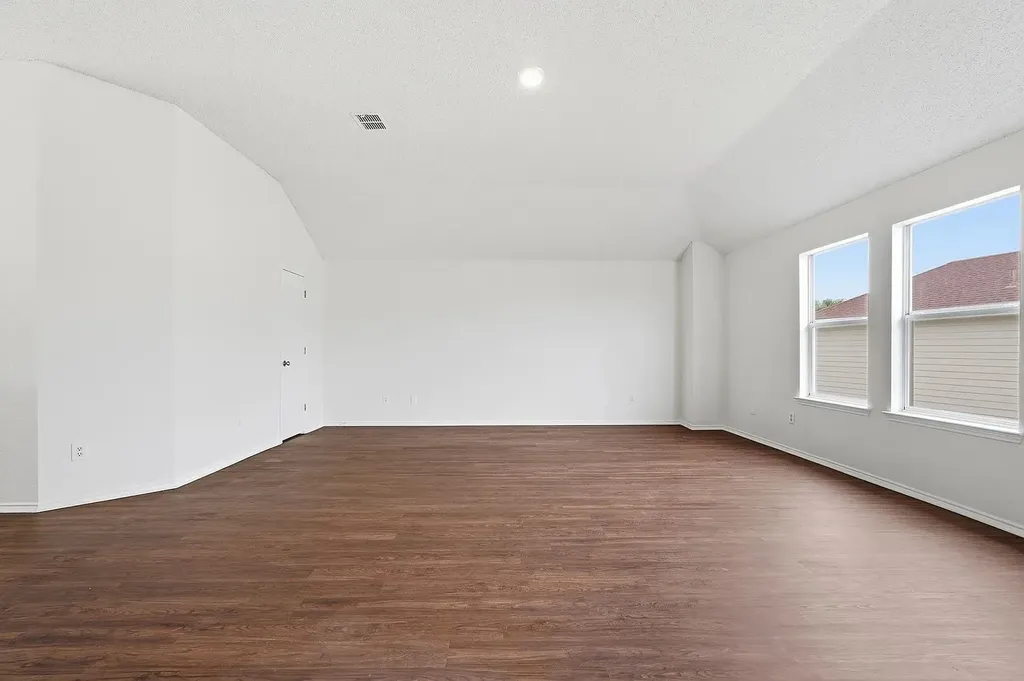 725 Parkford Lane Arlington TX 76001