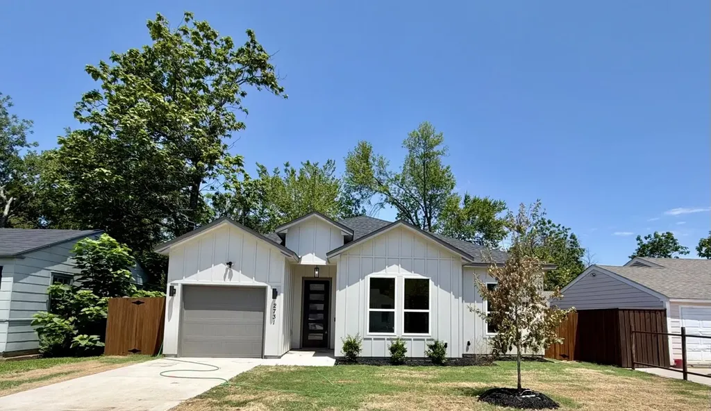 2731 Moffatt Avenue Dallas TX 75216