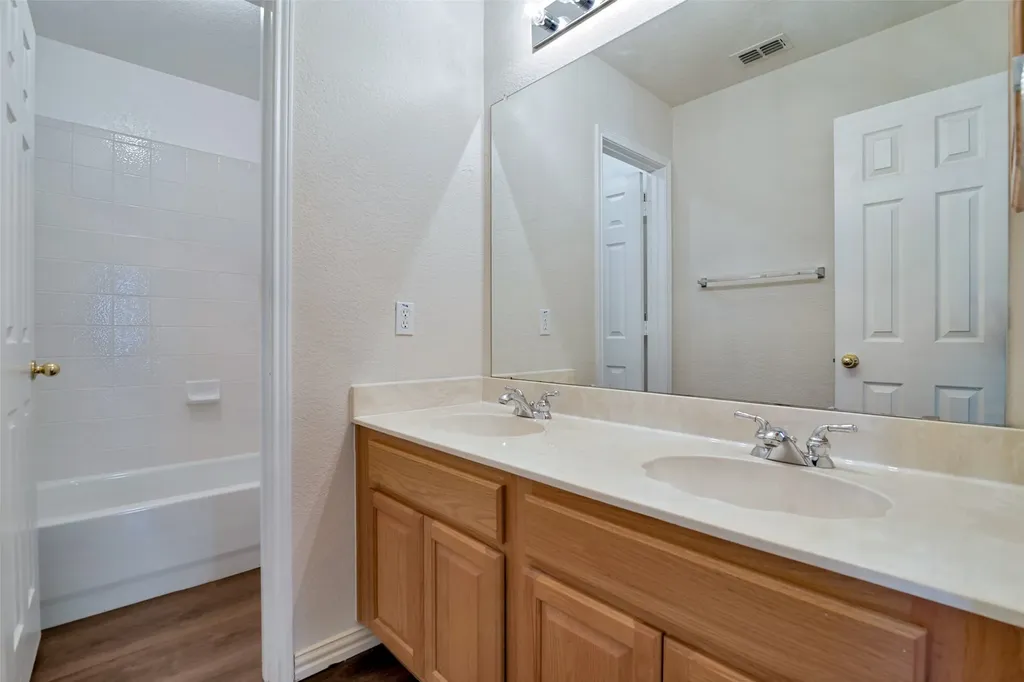 7309 Meadowwood Drive Rowlett TX 75089