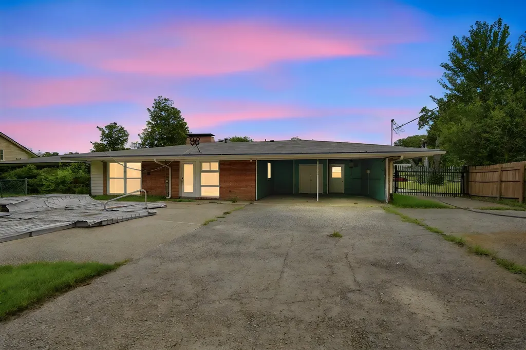 1444 Oaklawn Drive Corsicana TX 75110