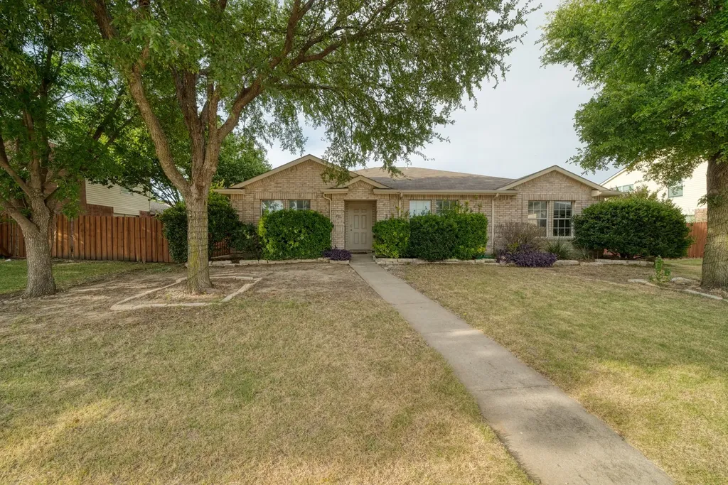 905 Meadowgate Drive Allen TX 75002