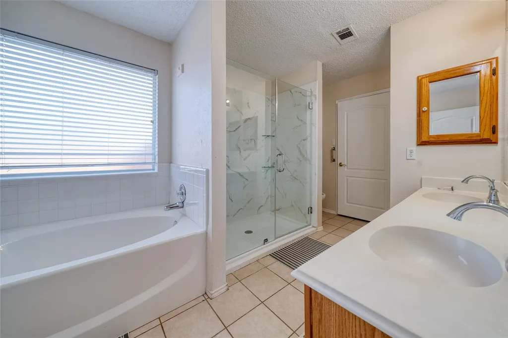 905 Meadowgate Drive Allen TX 75002