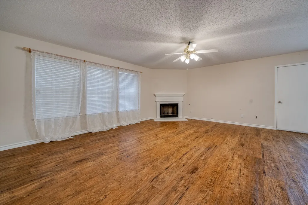 905 Meadowgate Drive Allen TX 75002