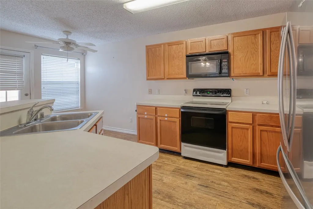 905 Meadowgate Drive Allen TX 75002