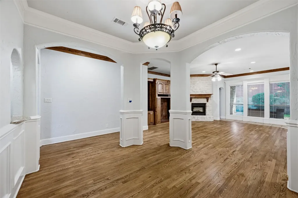 620 Highview Lane Hurst TX 76054