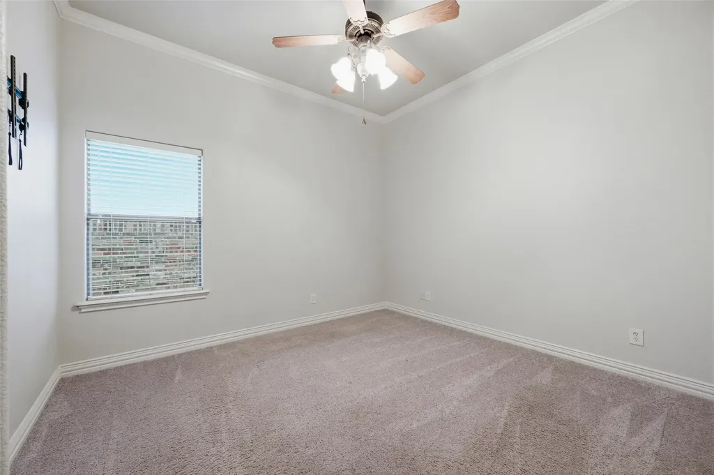 620 Highview Lane Hurst TX 76054