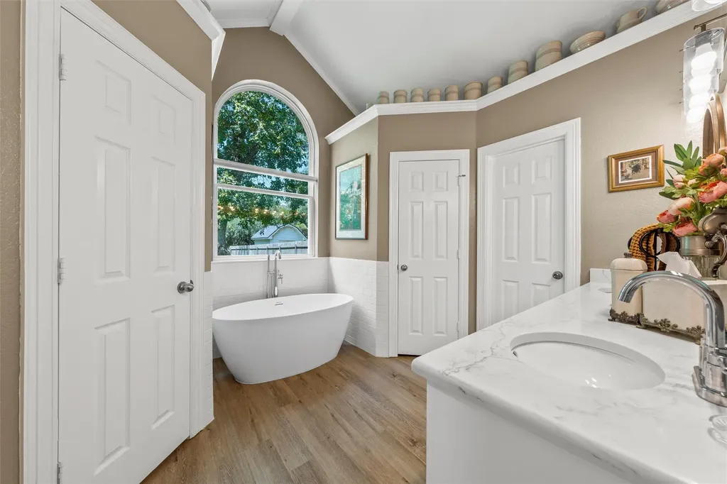 9408 Silverthorn Drive Waco TX 76708