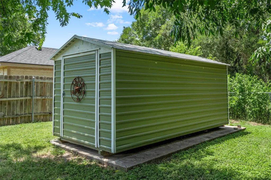 9408 Silverthorn Drive Waco TX 76708