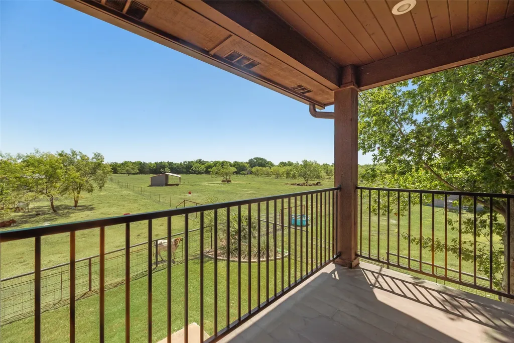 7999 County Road 151 Kaufman TX 75142