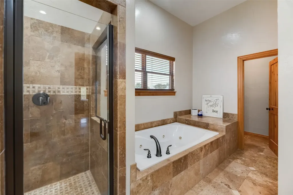 7999 County Road 151 Kaufman TX 75142