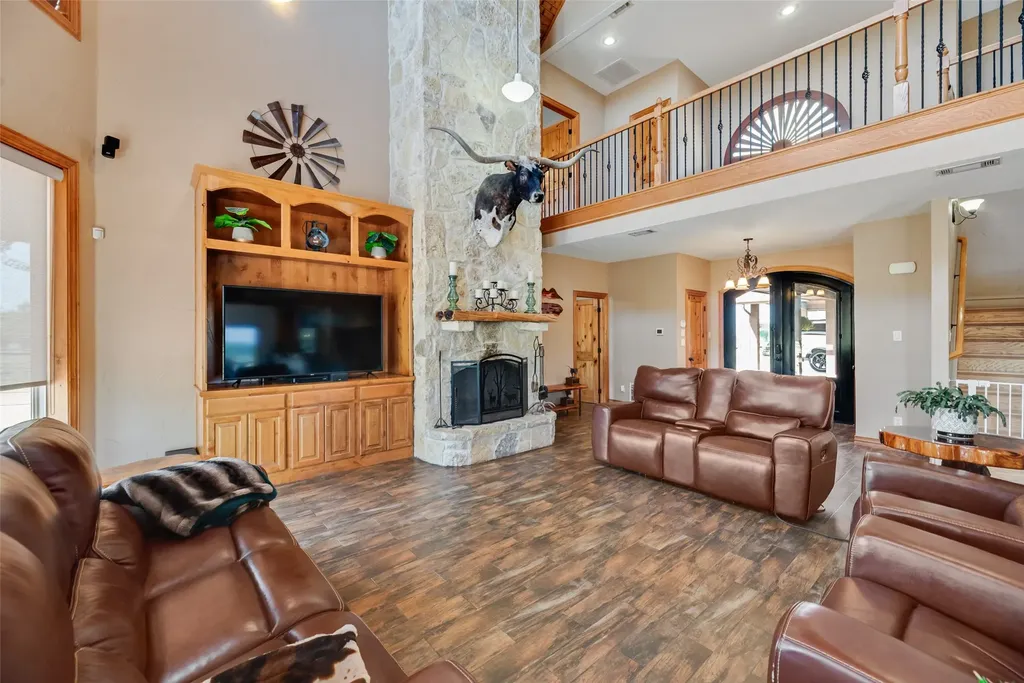 7999 County Road 151 Kaufman TX 75142