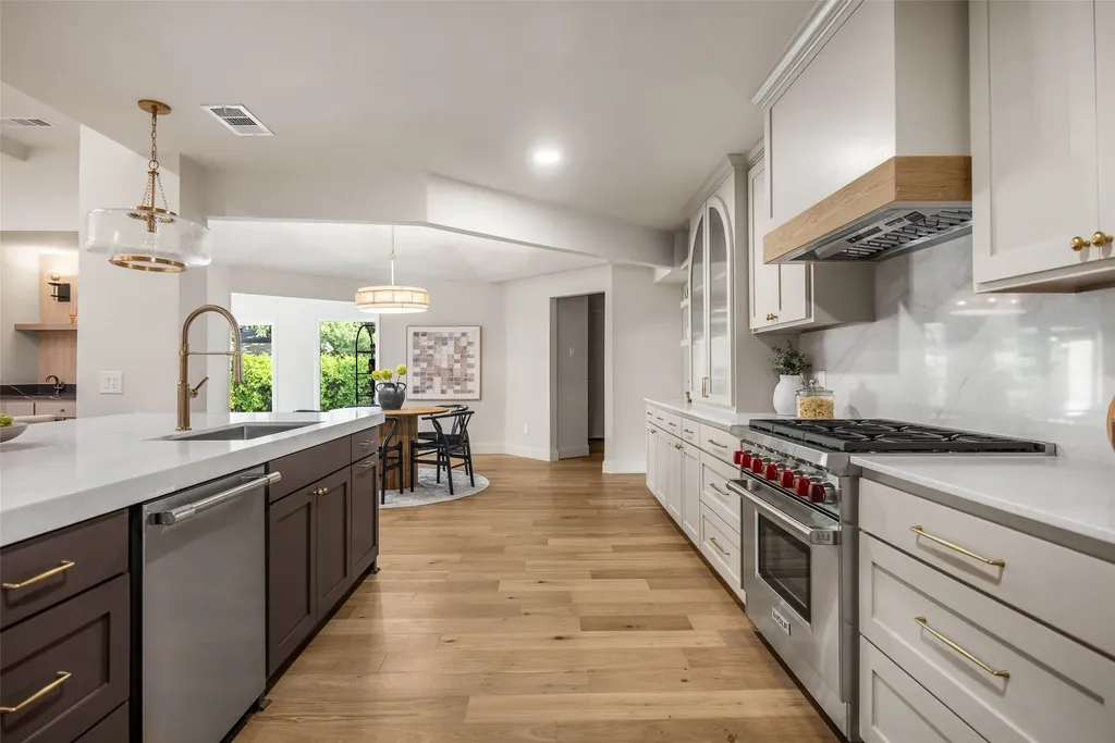 7606 Dunoon Avenue Dallas TX 75248