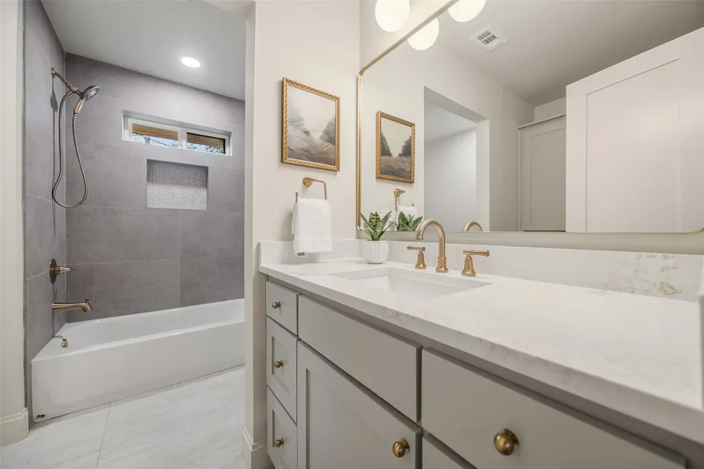 7606 Dunoon Avenue Dallas TX 75248