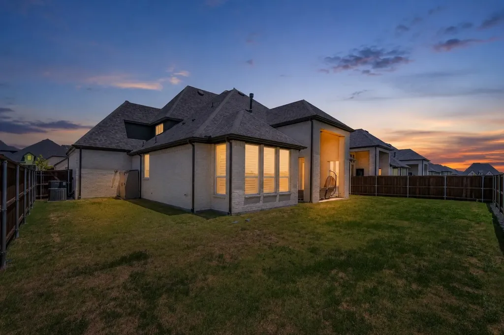 925 Shady Oaks Drive Rockwall TX 75087