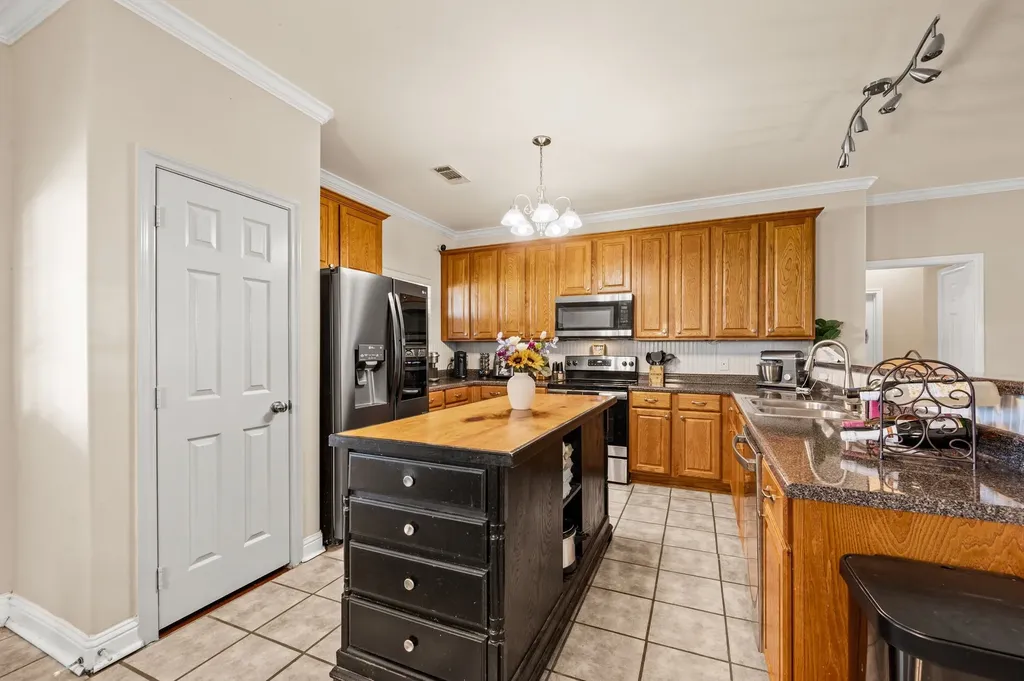 15099 Saddle Ridge Circle Terrell TX 75160