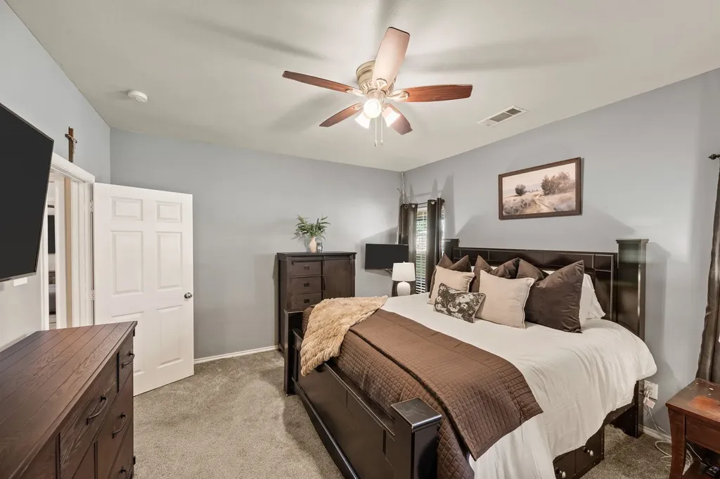 15099 Saddle Ridge Circle Terrell TX 75160