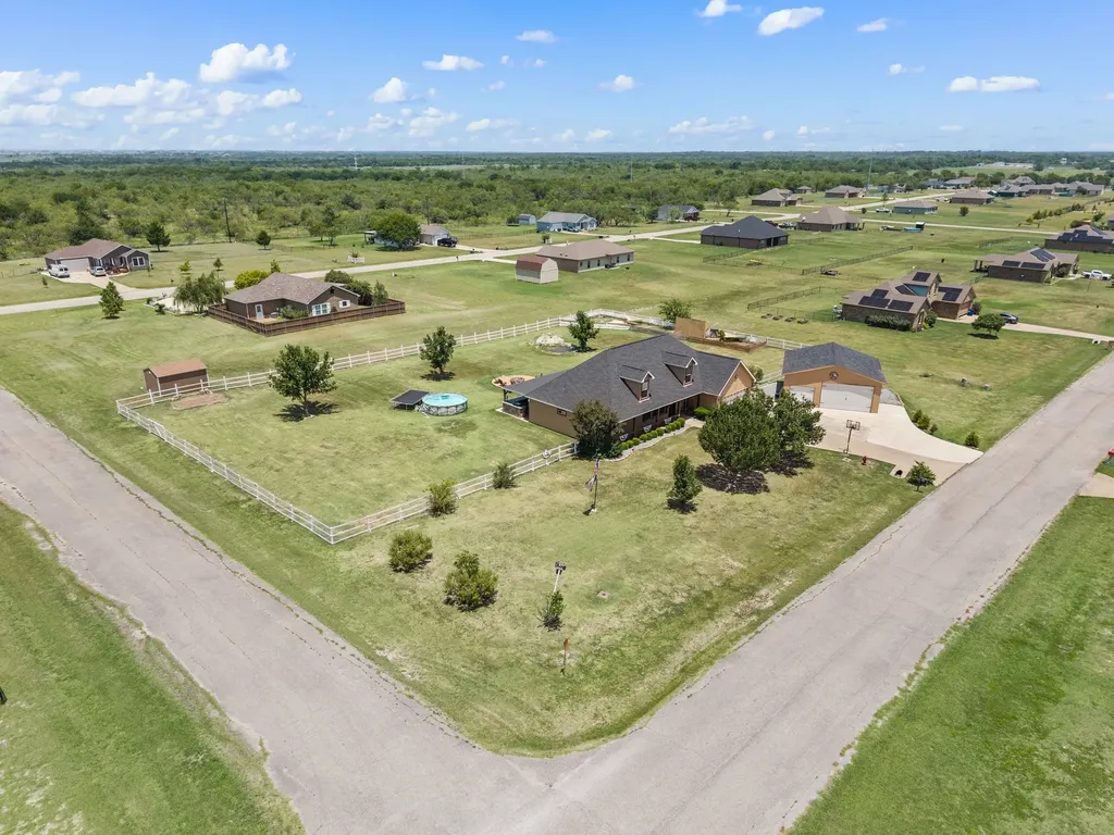 15099 Saddle Ridge Circle Terrell TX 75160