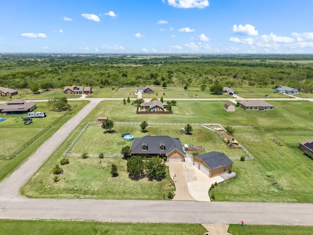15099 Saddle Ridge Circle Terrell TX 75160