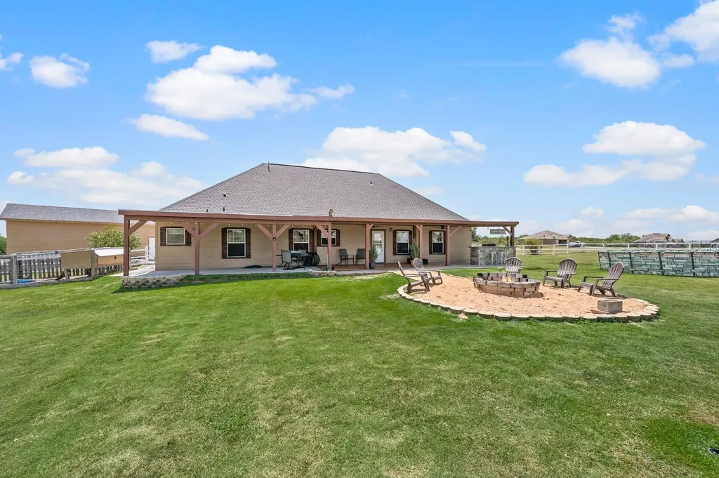 15099 Saddle Ridge Circle Terrell TX 75160