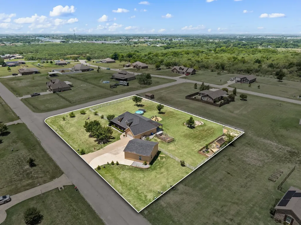 15099 Saddle Ridge Circle Terrell TX 75160