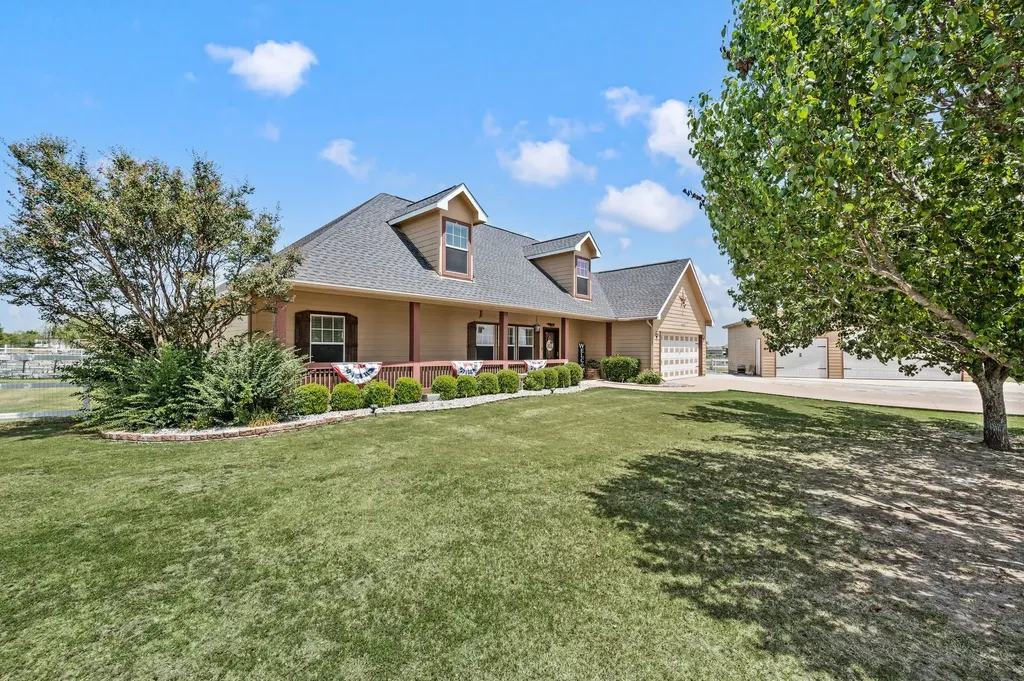 15099 Saddle Ridge Circle Terrell TX 75160