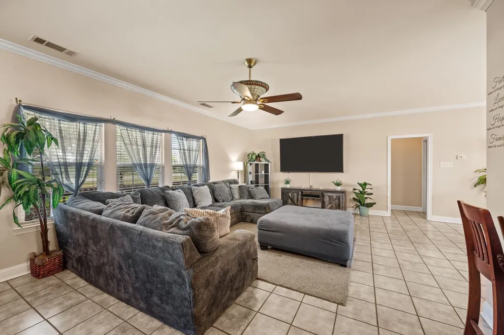 15099 Saddle Ridge Circle Terrell TX 75160
