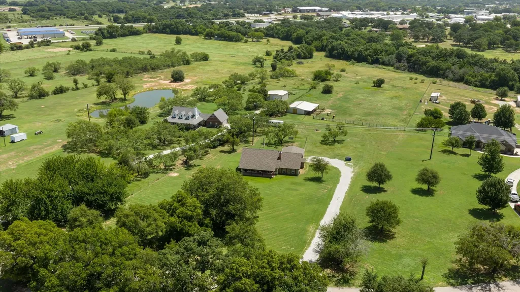 511 Highland Road Springtown TX 76082
