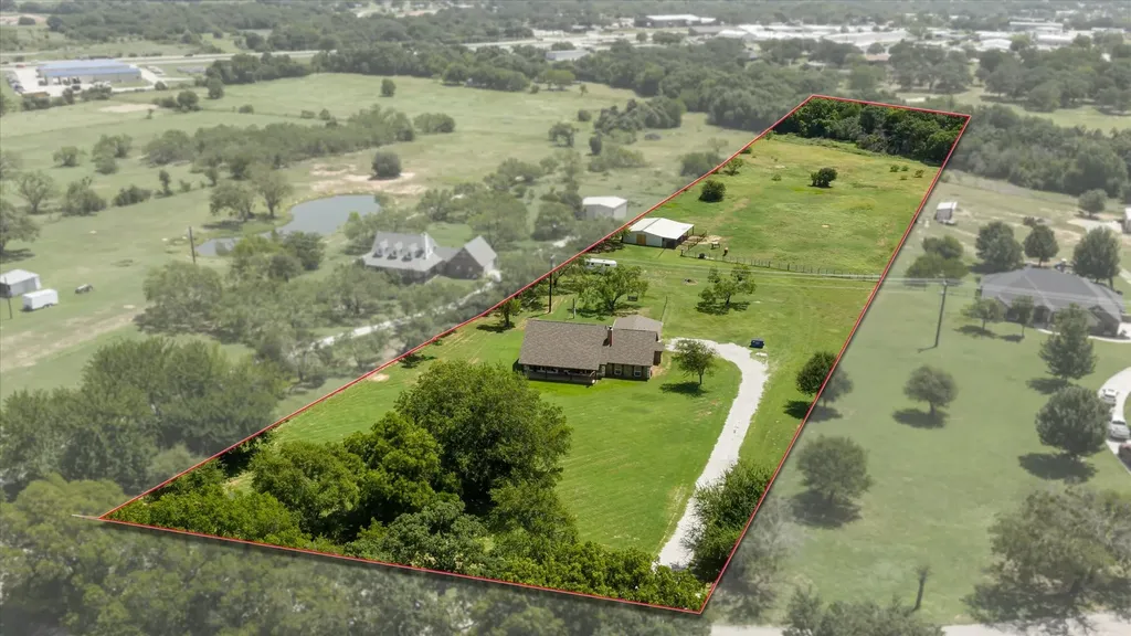 511 Highland Road Springtown TX 76082