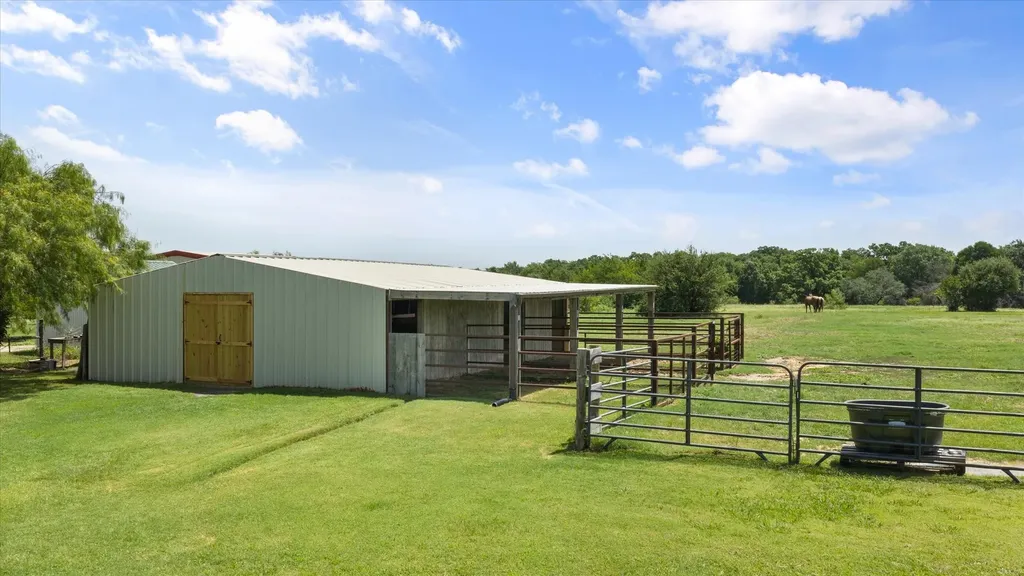 511 Highland Road Springtown TX 76082