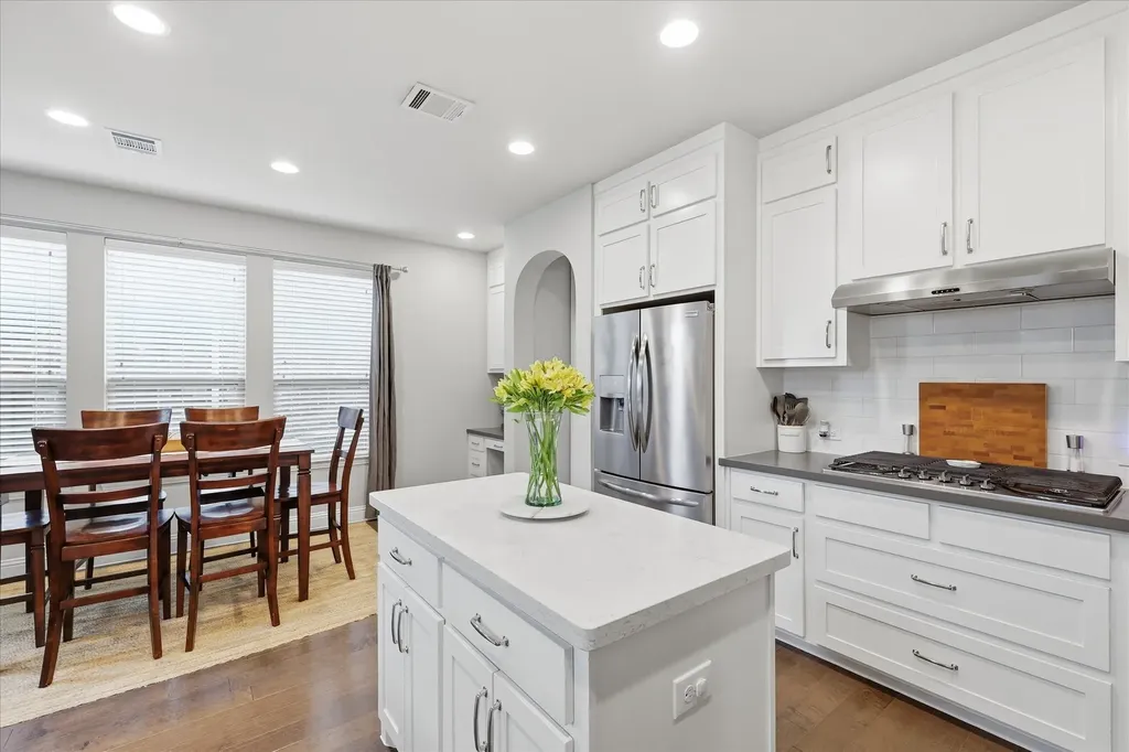 6213 Whiskerbrush Road Flower Mound TX 76226