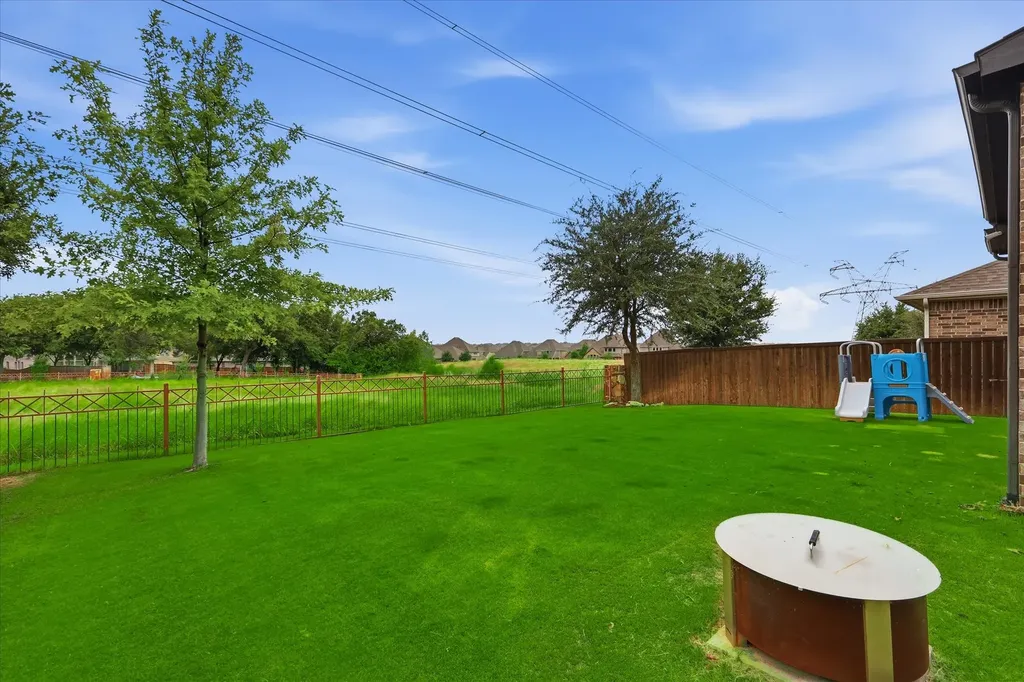 6213 Whiskerbrush Road Flower Mound TX 76226