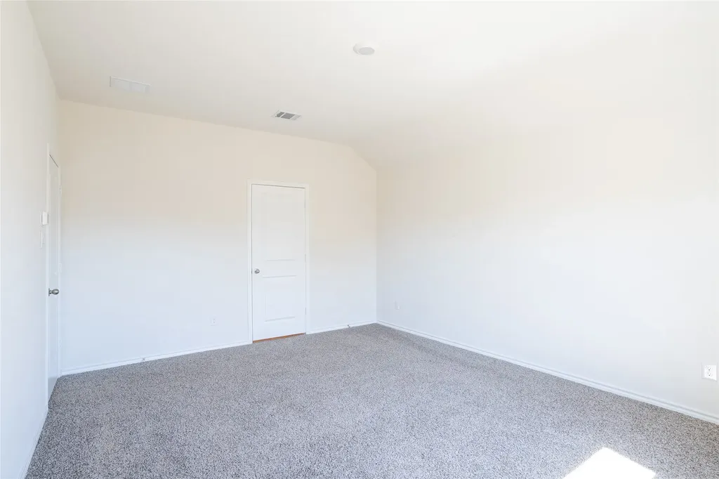 1833 Pecan Valley Drive Kaufman TX 75142