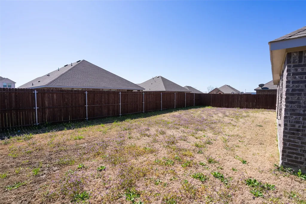1833 Pecan Valley Drive Kaufman TX 75142
