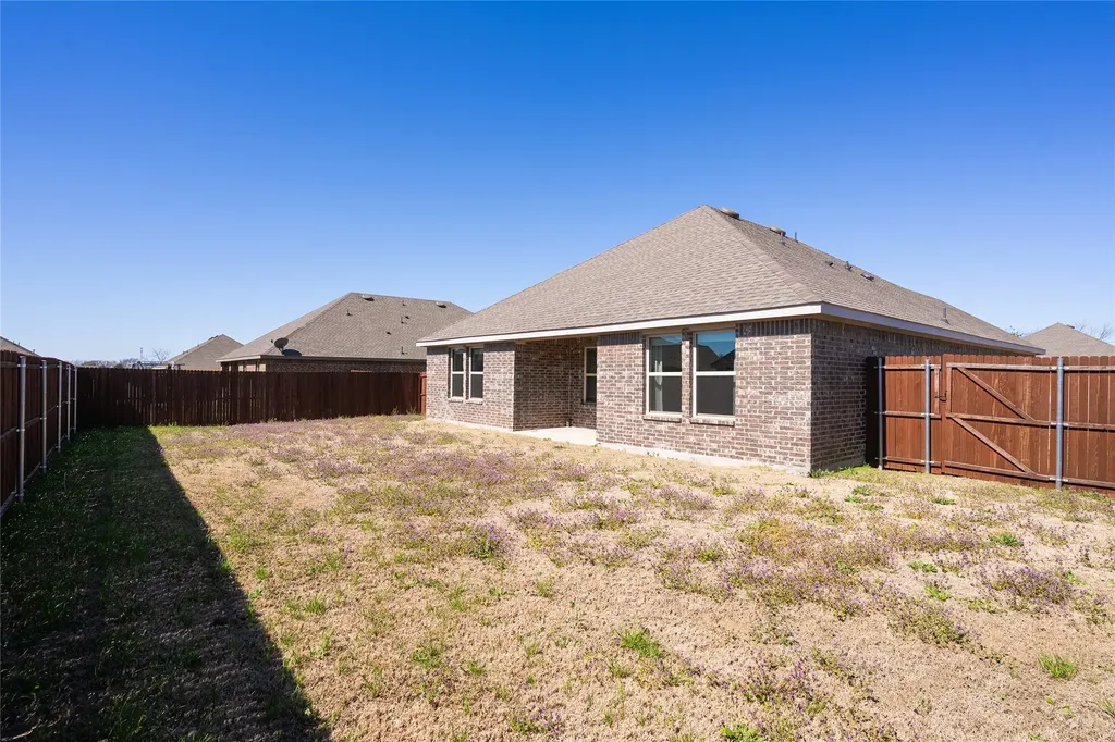 1833 Pecan Valley Drive Kaufman TX 75142
