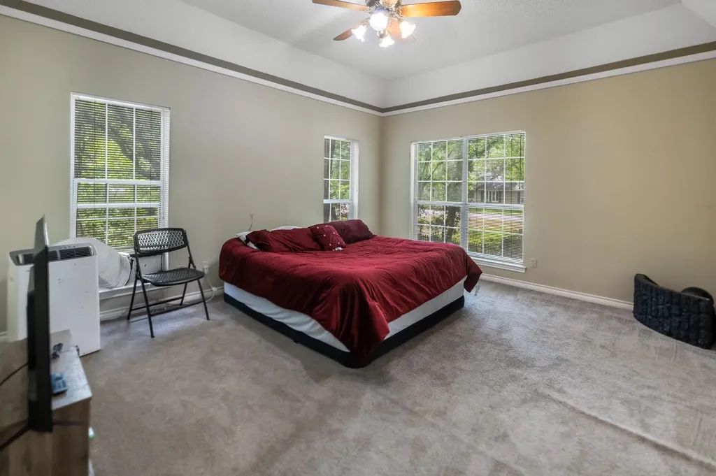 1707 Woodridge Circle Arlington TX 76013