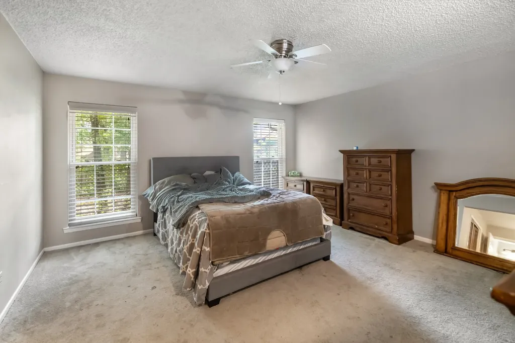 1707 Woodridge Circle Arlington TX 76013