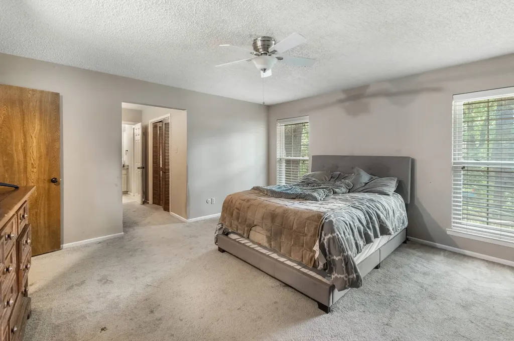 1707 Woodridge Circle Arlington TX 76013