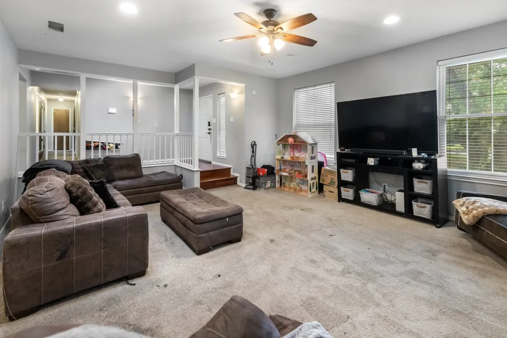 1707 Woodridge Circle Arlington TX 76013
