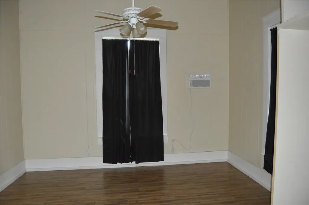 1403 Bonham Street Commerce TX 75428