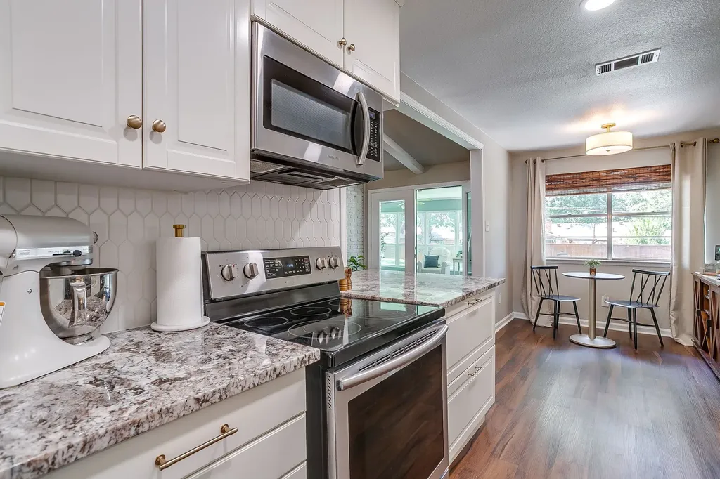 3817 Lawndale Avenue Fort Worth TX 76133