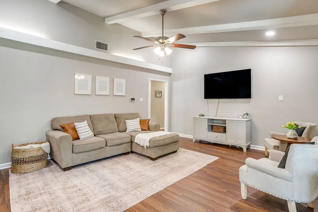 3817 Lawndale Avenue Fort Worth TX 76133