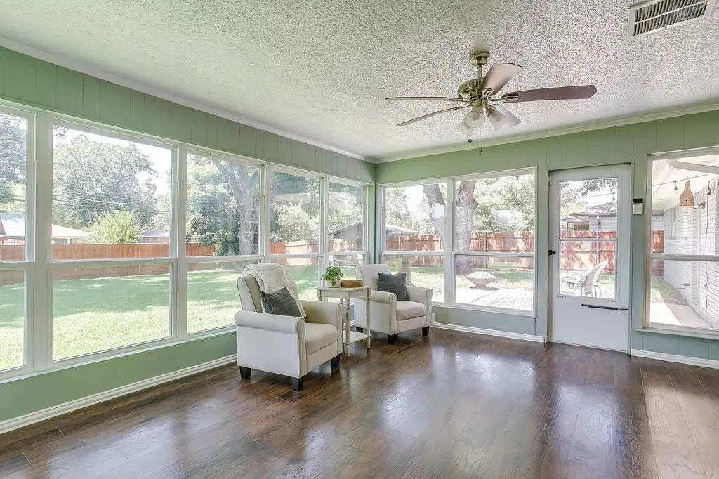 3817 Lawndale Avenue Fort Worth TX 76133