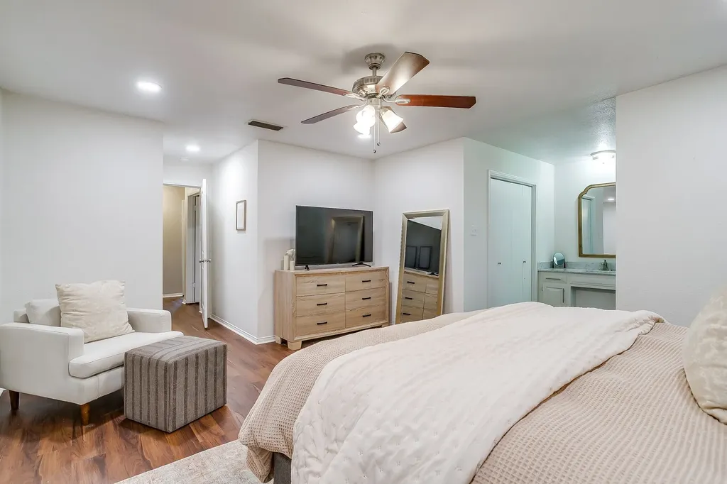 3817 Lawndale Avenue Fort Worth TX 76133