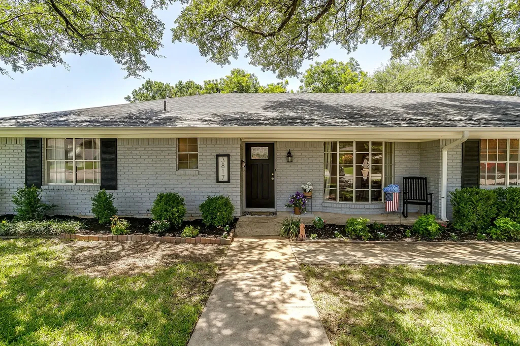 3817 Lawndale Avenue Fort Worth TX 76133