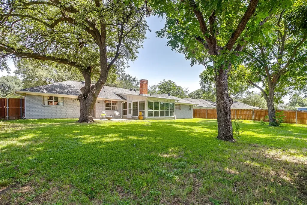 3817 Lawndale Avenue Fort Worth TX 76133